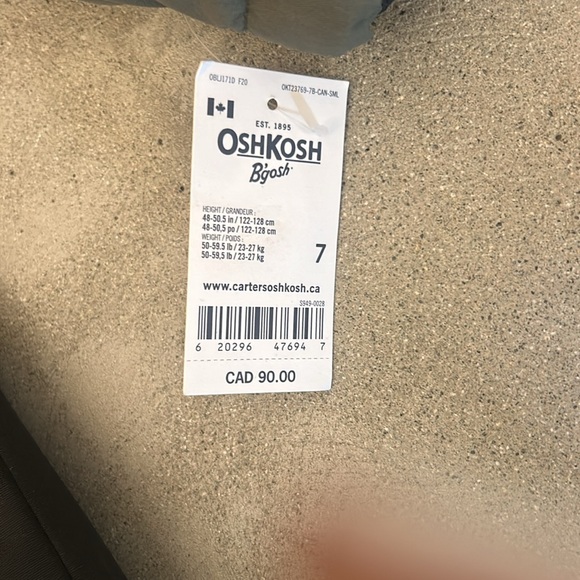 NWT Warm and Stylish Winter Coat Jacket with Removable Hood - Picture 2 of 5